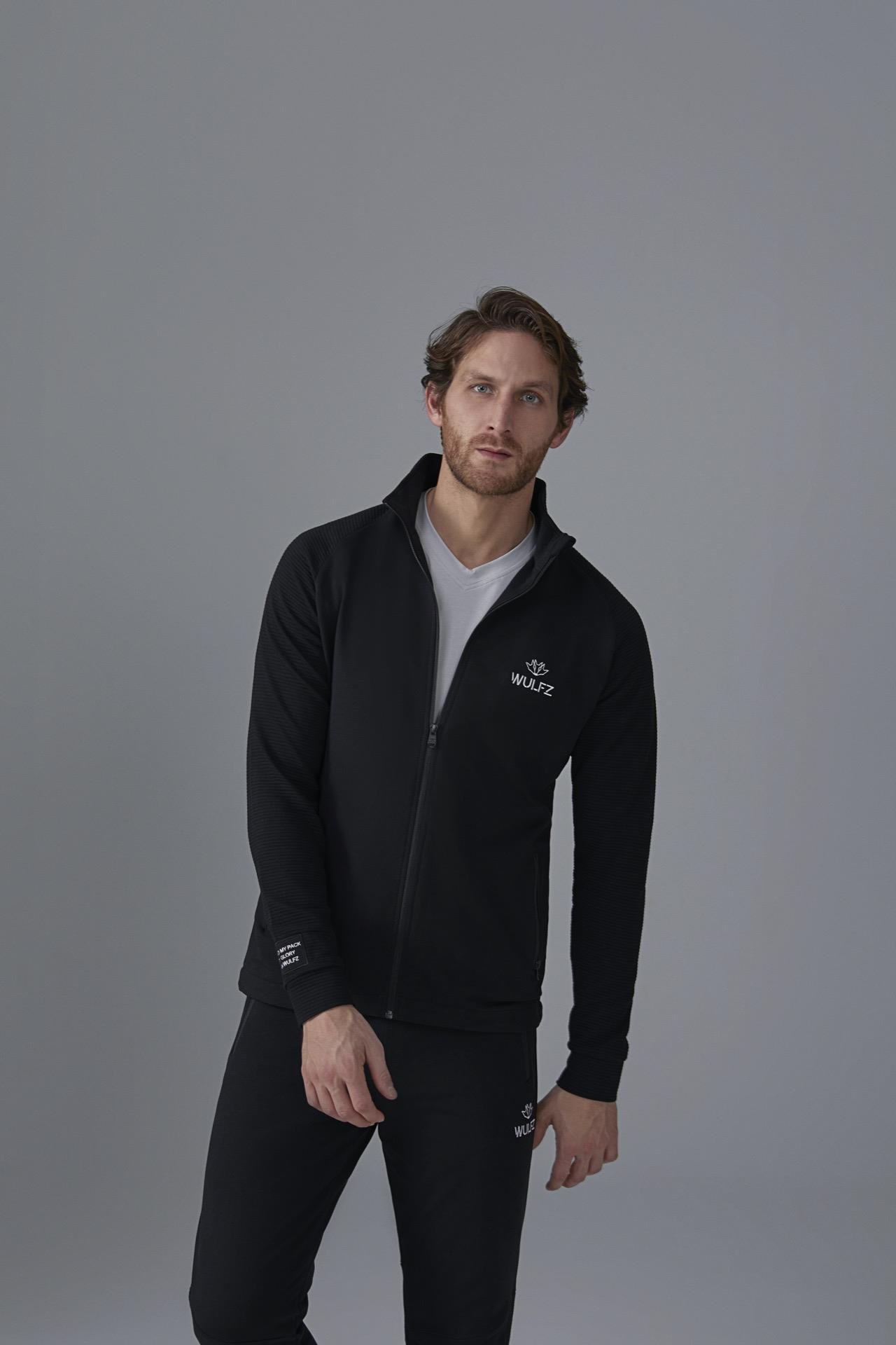 Siyah Tam Fermuarlı Eşofman Üstü