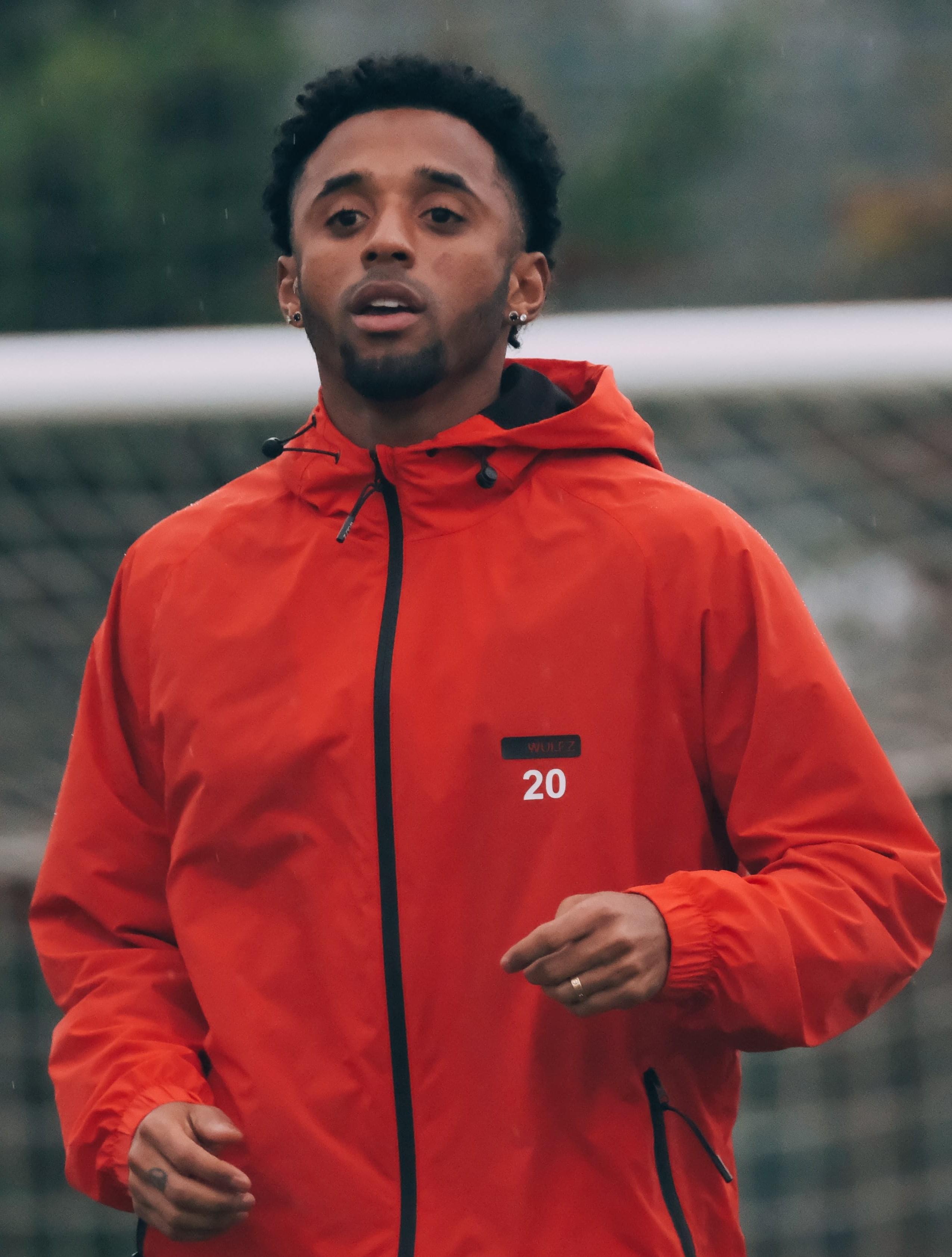 KAPÜŞONLU YAĞMURLUK - KIRMIZI